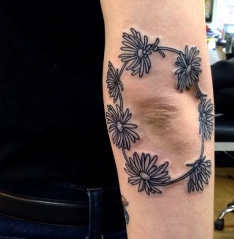 Tattoos de cadenas de flores