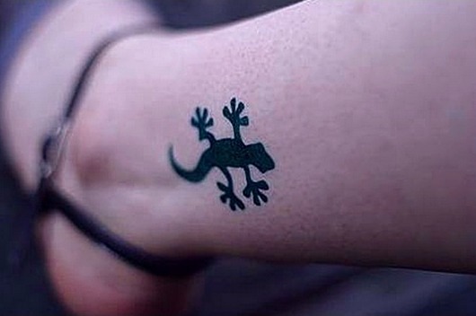 Tattoos de lagartija pequeña