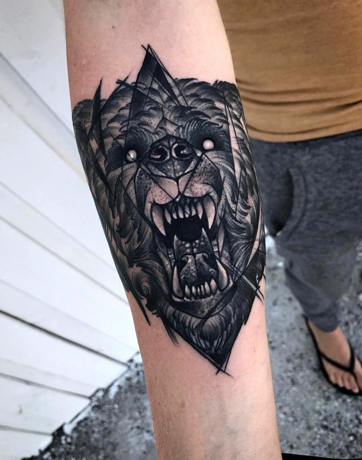 Tattoos de osos al estilo geométrico