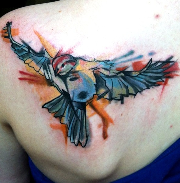 Tattoos de palomas al estilo acuarela