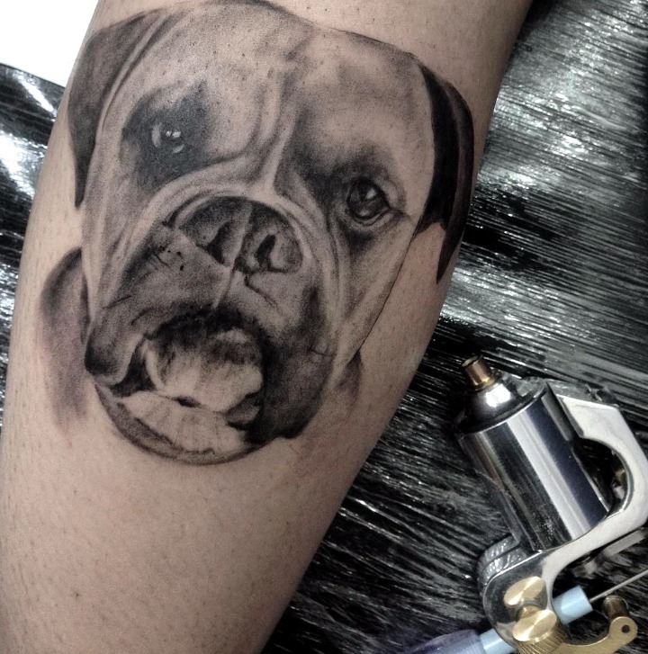 Tattoos de perro bóxer