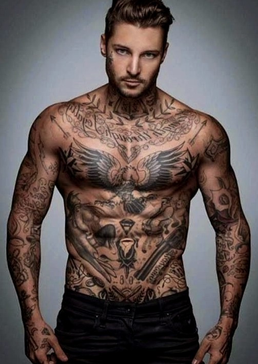 Tatuajes de águilas en hombres