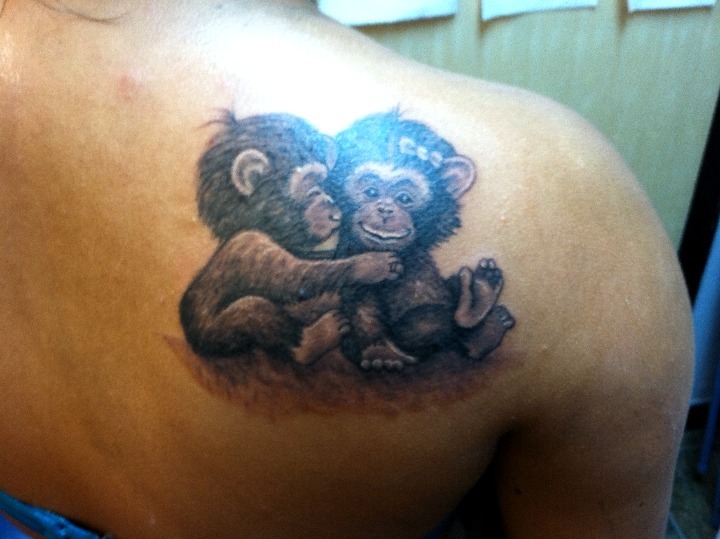 Tatuajes de monos bebé