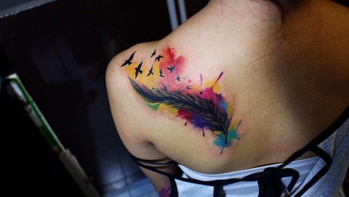 Tatuajes de plumas de pájaros