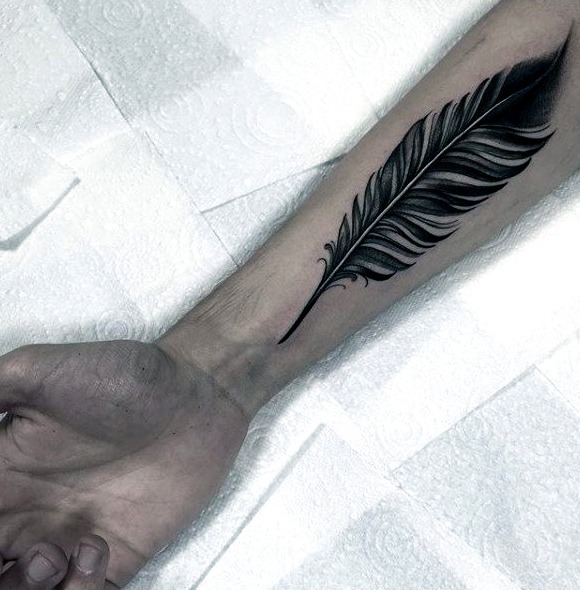 Tatuajes de plumas para hombres