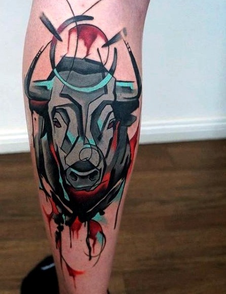Tatuajes de toros al estilo acuarela