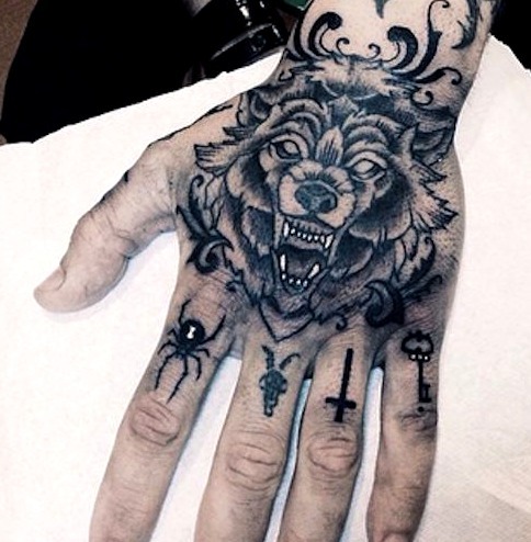 Tatuajes en la mano para hombres